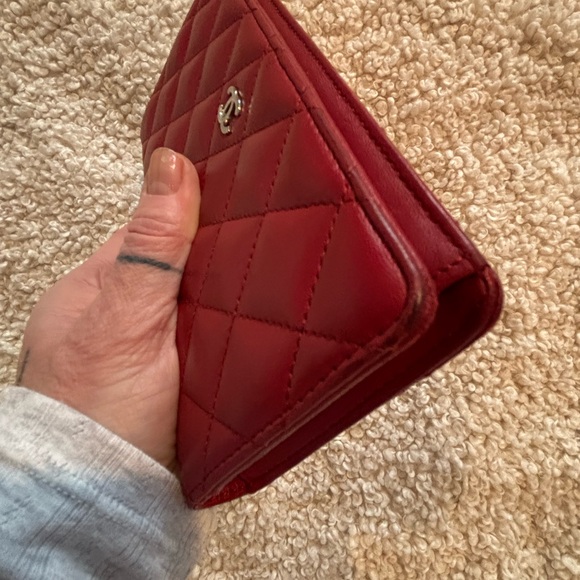 CHANEL Quilted Red Wallet - Picture 13 of 16